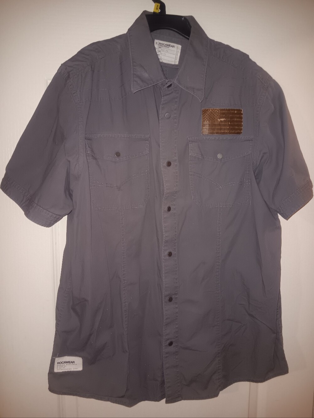 Rocawear Men’s Short Sleeve Button-Up Shirt in Gray with Patch Detail